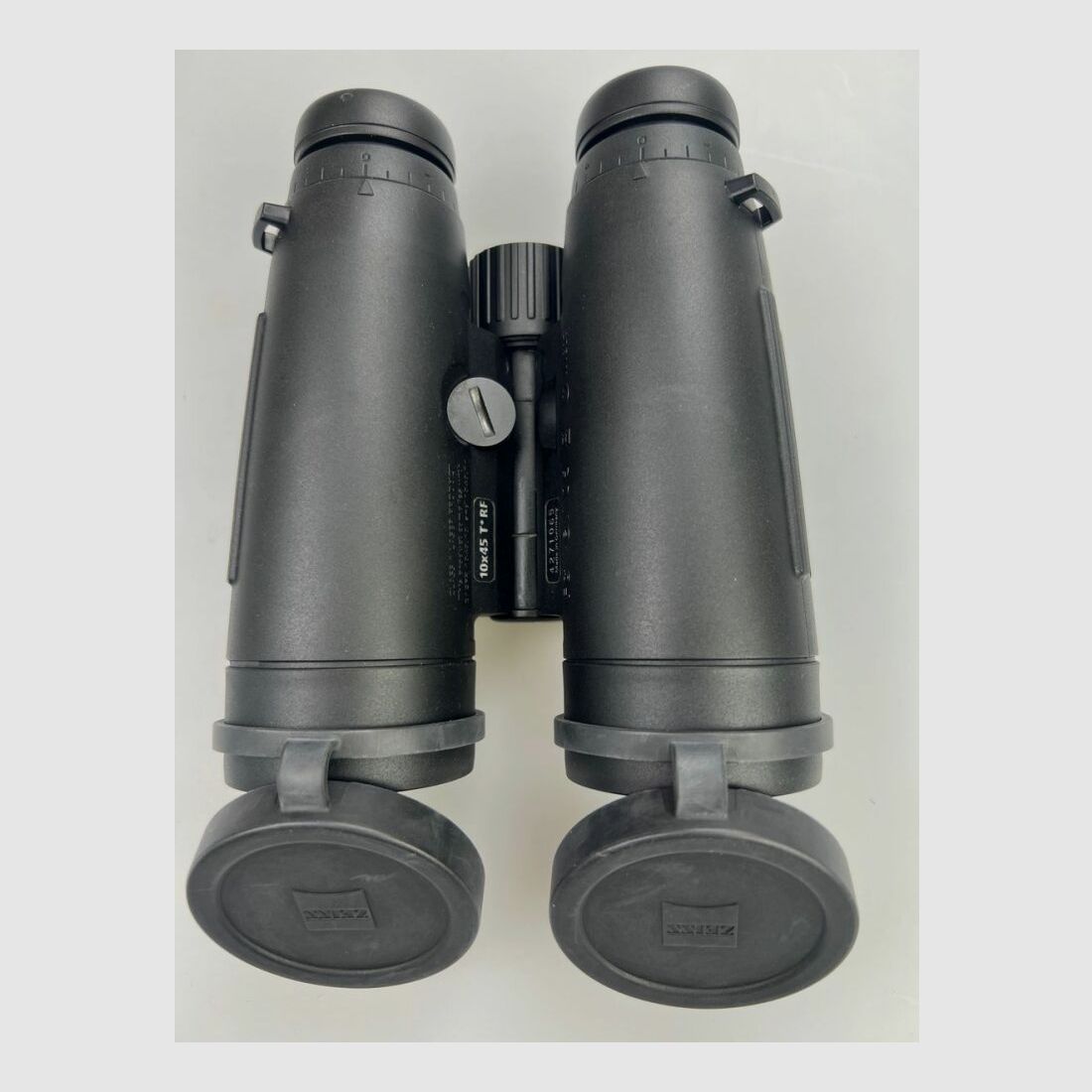 Zeiss Victory 10x45 T* RF