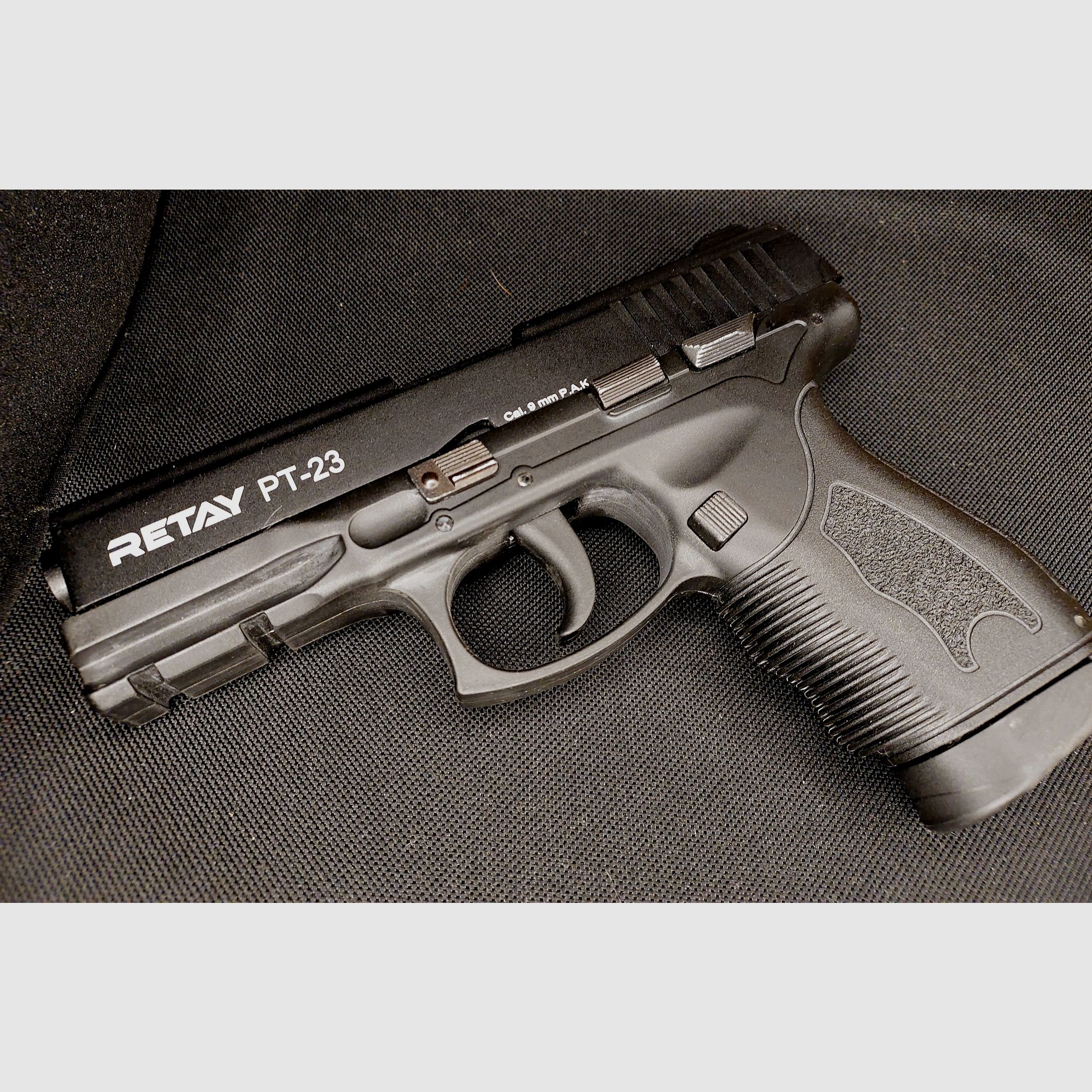 Retay PT-23 Pistool 9mm P.A.K. geblauwde (PTB 1077) PT 23 als nieuw!