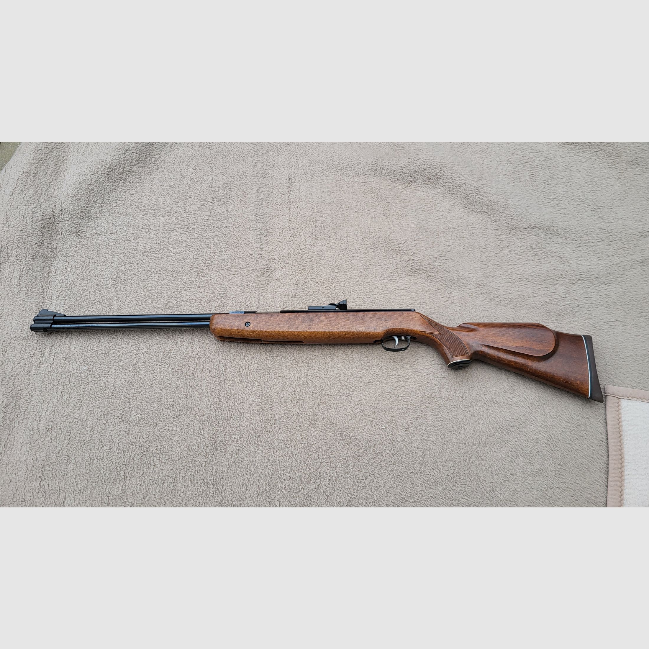  Luftgewehr HW 77 mit Zielfernglas 