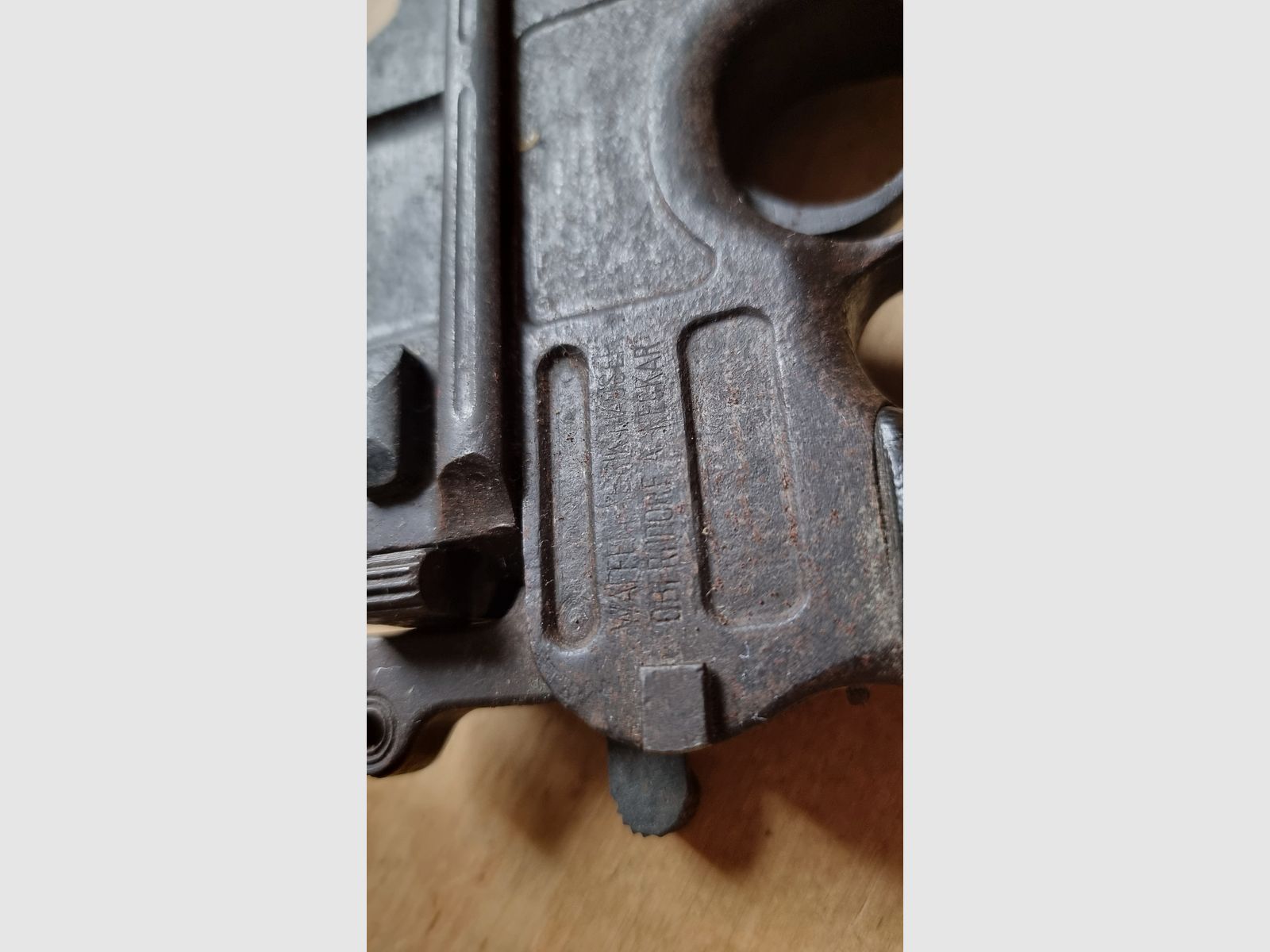 Mauser C96, Broomhandle, Mechanika trochę się zacina (potrzebna wiedza)