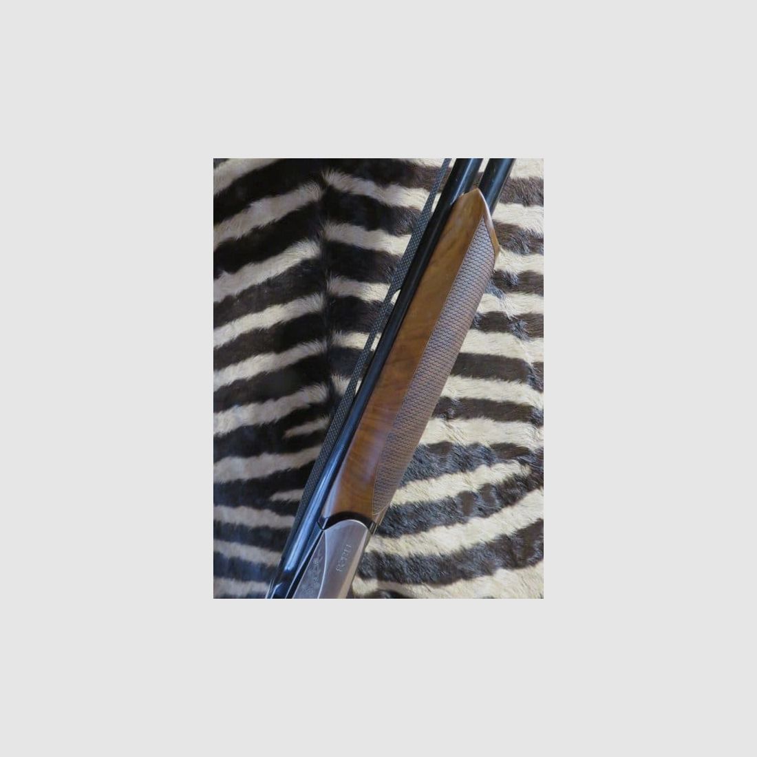 Fusil superposé BENELLI 828U silver cal.20/76 canon 71cm 5 chokes bande carbone, mallette, image 3 sur 12