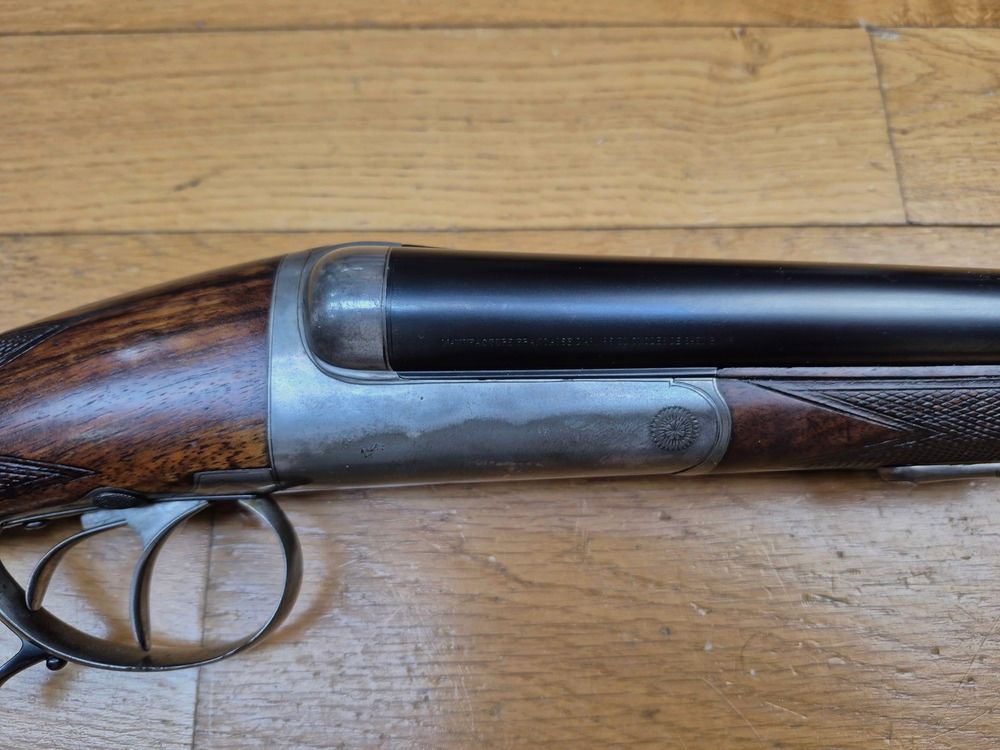 Wunderschönes Gewehr Idéal N°2 / 302 – Kaliber 12/67 – Eines der schönsten Gewehre der Welt – 90 Jahre und kein Makel – Manufrance – Englischer Schaft aus ausgewähltem Nussbaum – Kein Spiel – Sehr schöne Spiegel-Läufe – Unverwüstliche Mechanik – Feine Waffe rein französisch – TBE, Bild 32 von 35