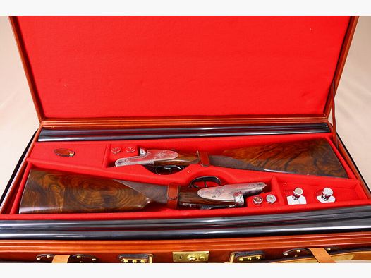 AYA - Aguirre y Aranzabal "Pair" Side Lock Shotguns / manufactured according to the specifications of Augustinus von Papen!!