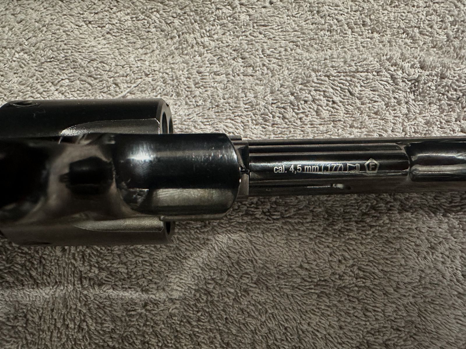Revolver 4,5 mm Diabolo – freie Waffe ab 18