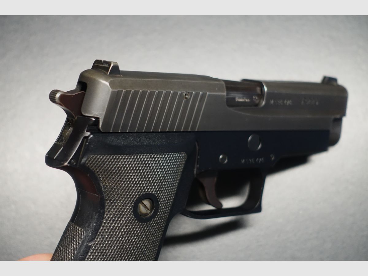 Sig Sauer P225, Bild 3 von 5