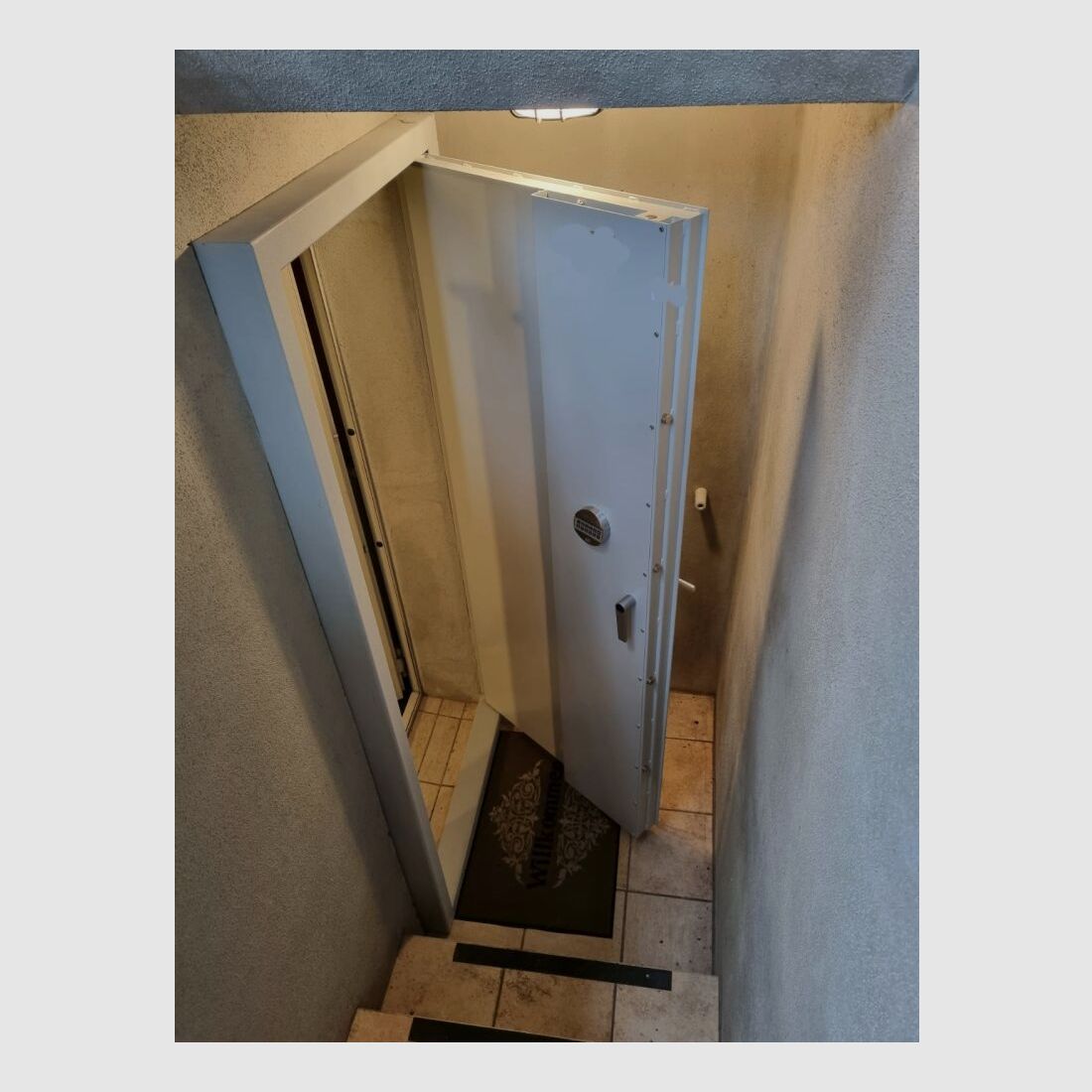 ¡Puerta de sala de armas Gunshome uG Clase 1 EN1143-1 fabricación a medida! ¡Mira!