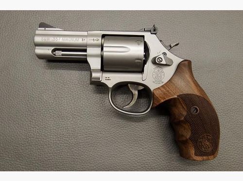 Smith & Wesson 686 Security Special 3" Calibre .357 Magnum Revólver