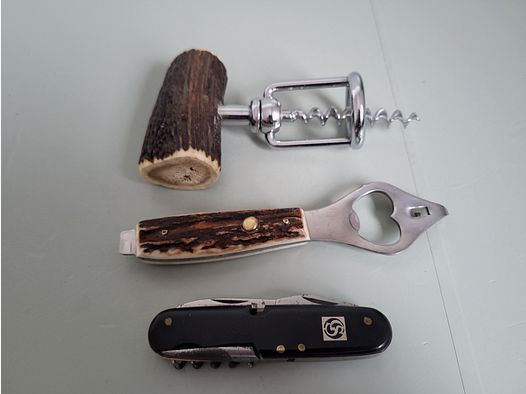 Jowika Solingen - pocket knife - bottle opener - corkscrew - stag horn - 1970s