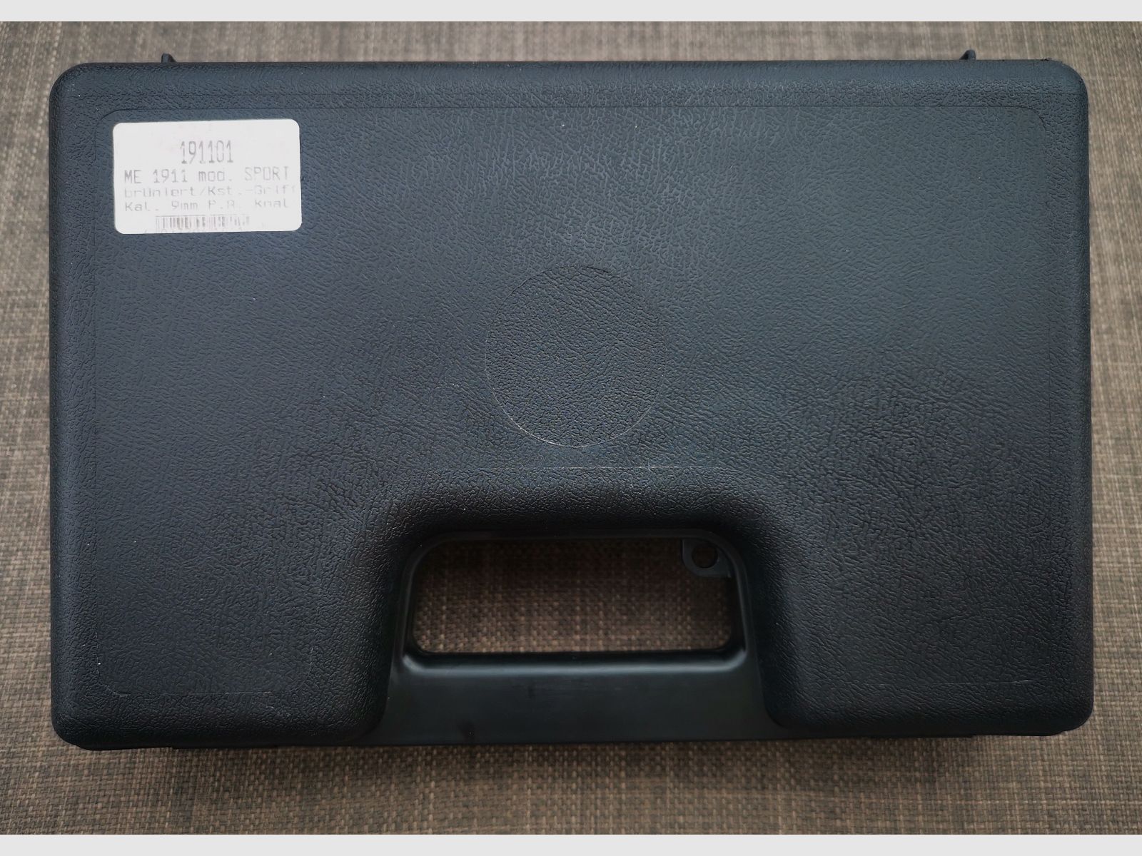 Biete ……ME 1911 Model Sport, black, dark earth, Neu