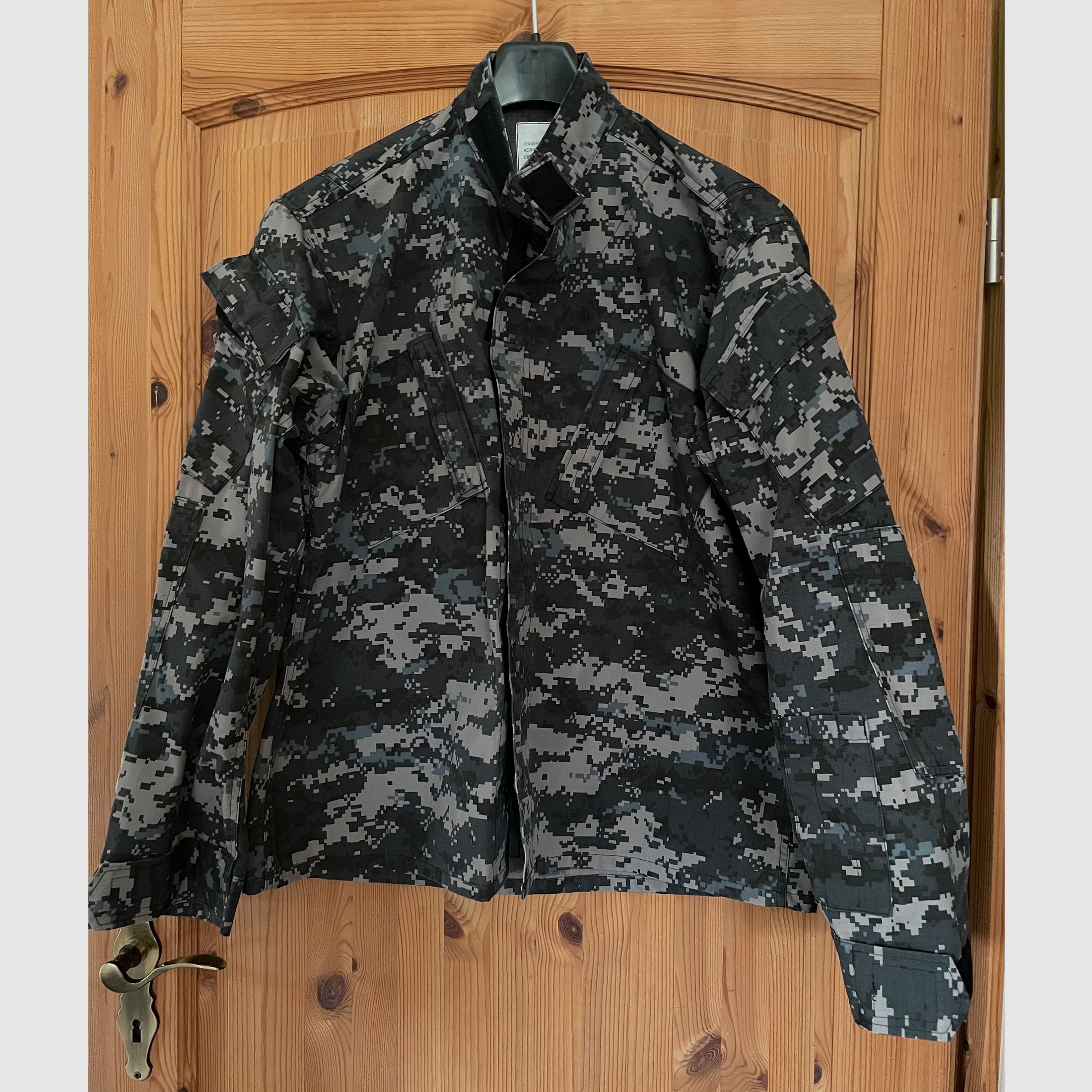US Army Combat Uniform Jacke Propper digital urban Camo Medium Regular