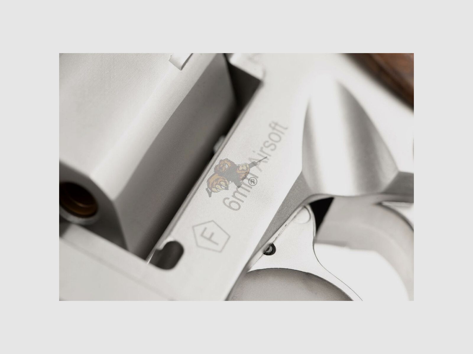 Rhino 50DS Airsoft Revolver in Nickel-Optik Chiappa -F-