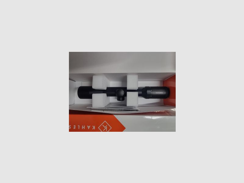 Kahles HELIA 1,6-8x42i 4 DOT mit Schiene
