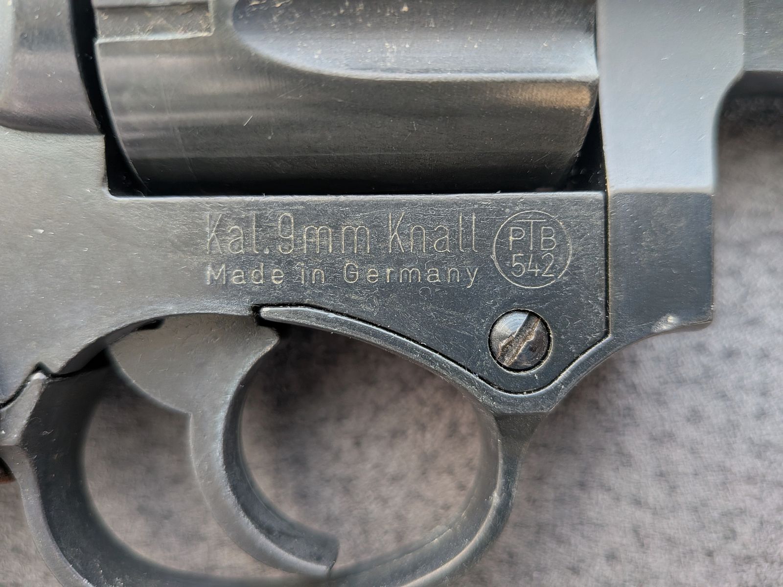 ME 38 Compact - Revolver - alte PTB 542 - 9mm Knall - Holzgriff - SSW