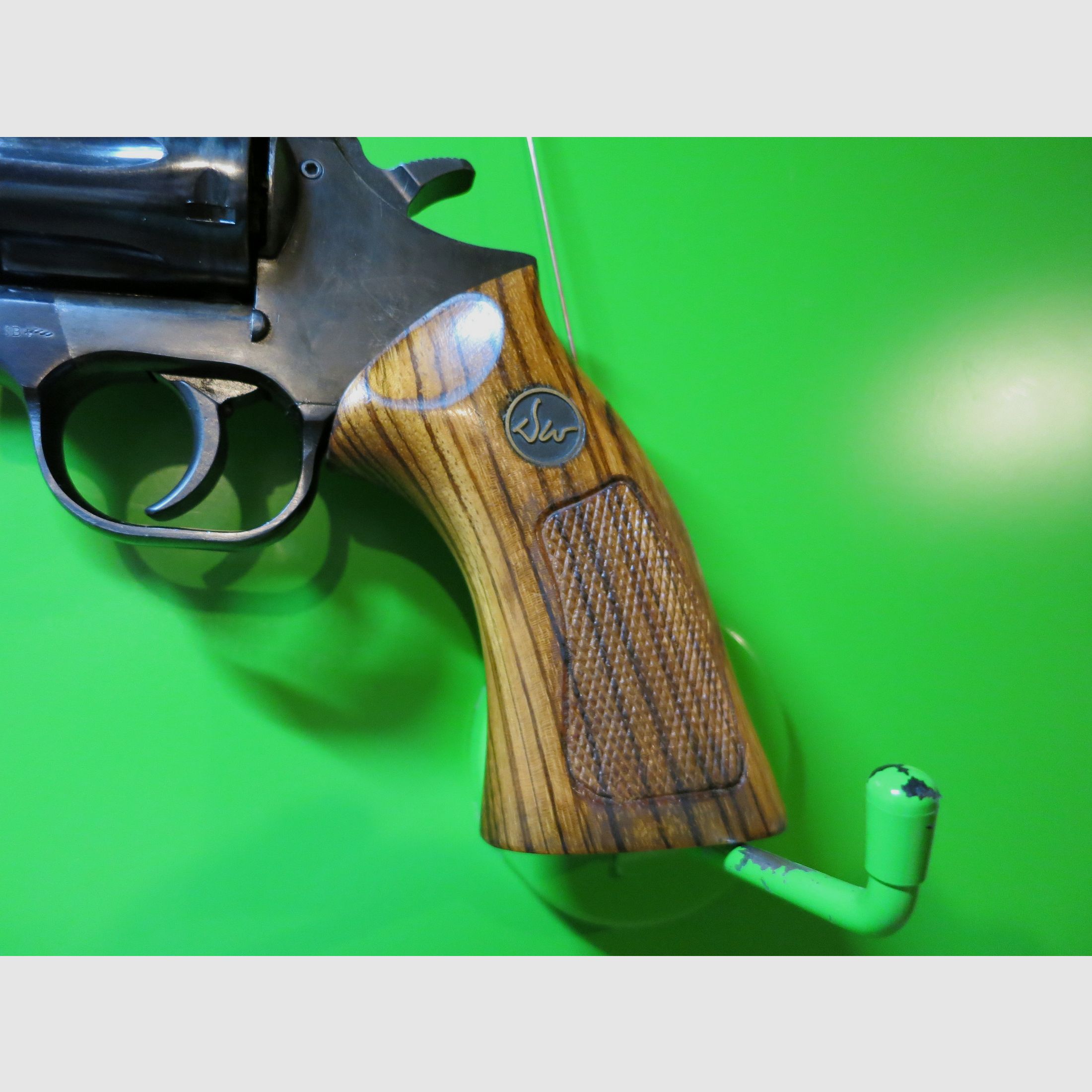  Revolver Dan Wesson Model 15 .357 Magnum, "Monson", Pistol Pak, 2,5"/4"/6"/8" Läufe   #63-