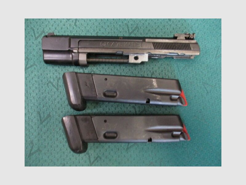 Brünner Kadet Wechselsystem mit 2 Magazinen 75