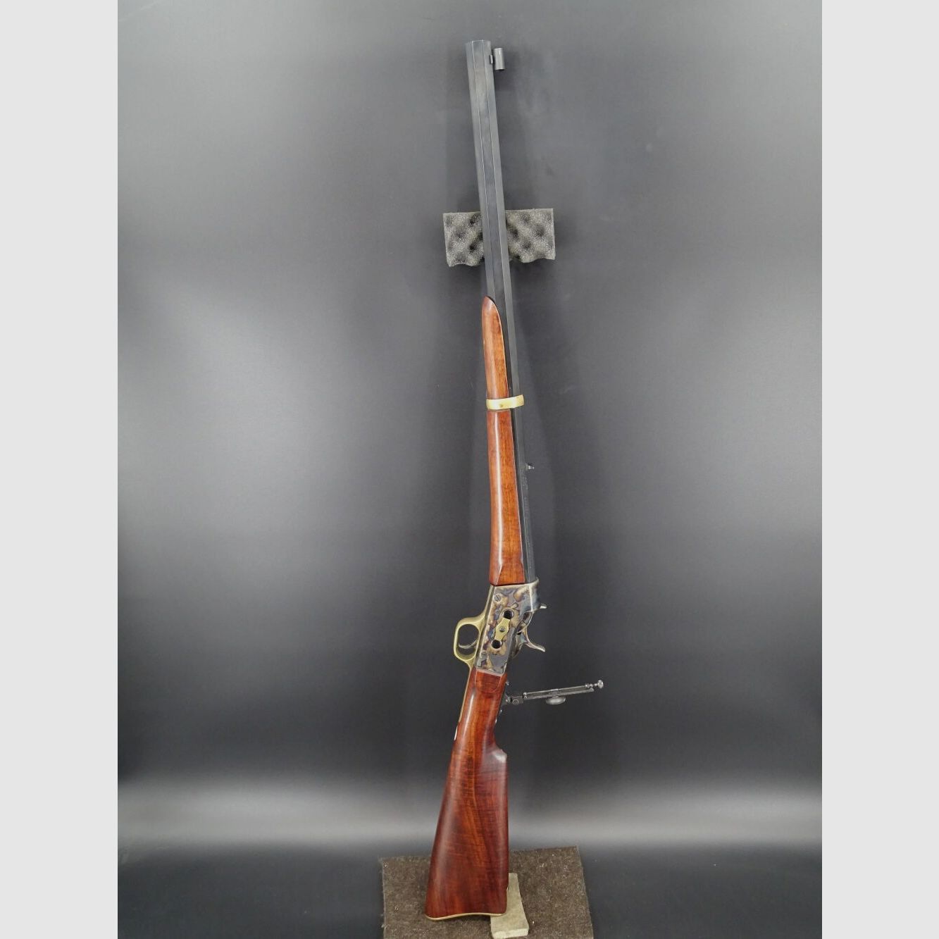 Pedersoli Rolling Block cañón octogonal de 28 mm calibre .45-70 Rolling Block con diopter