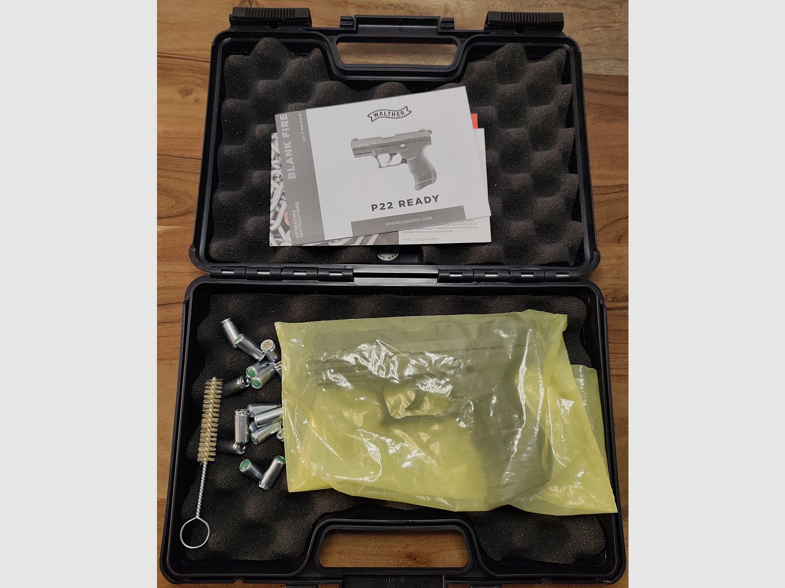 Walther P 22 czarny PTB 778 w stanie nowym OVP + amunicja