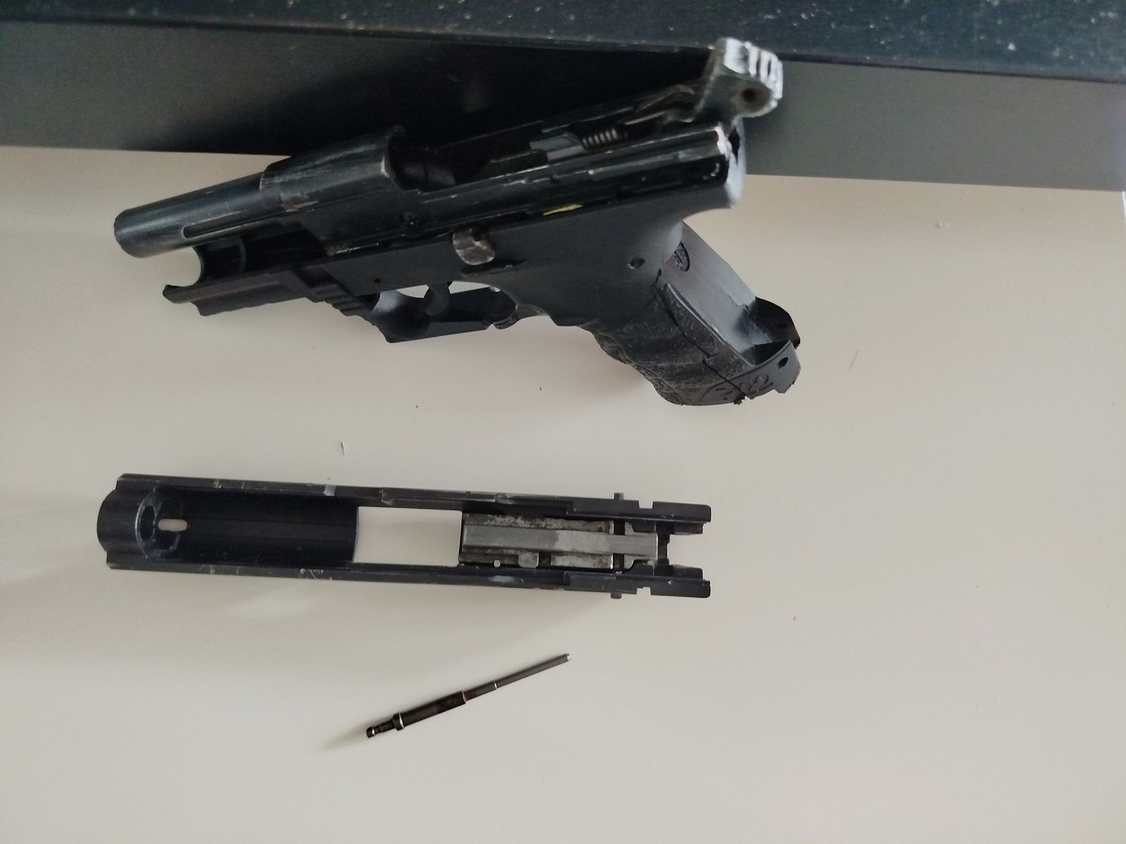 Walther P22 Ersatzteilspender (Defekt)