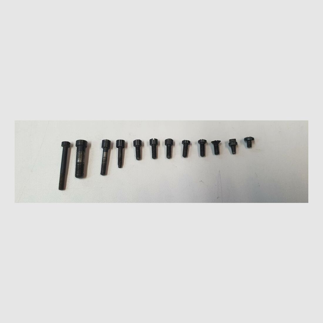 H.Schmidt Ostheim lot de pièces pour revolver Helmuth Schmidt Ostheim Model 21 -.22lr