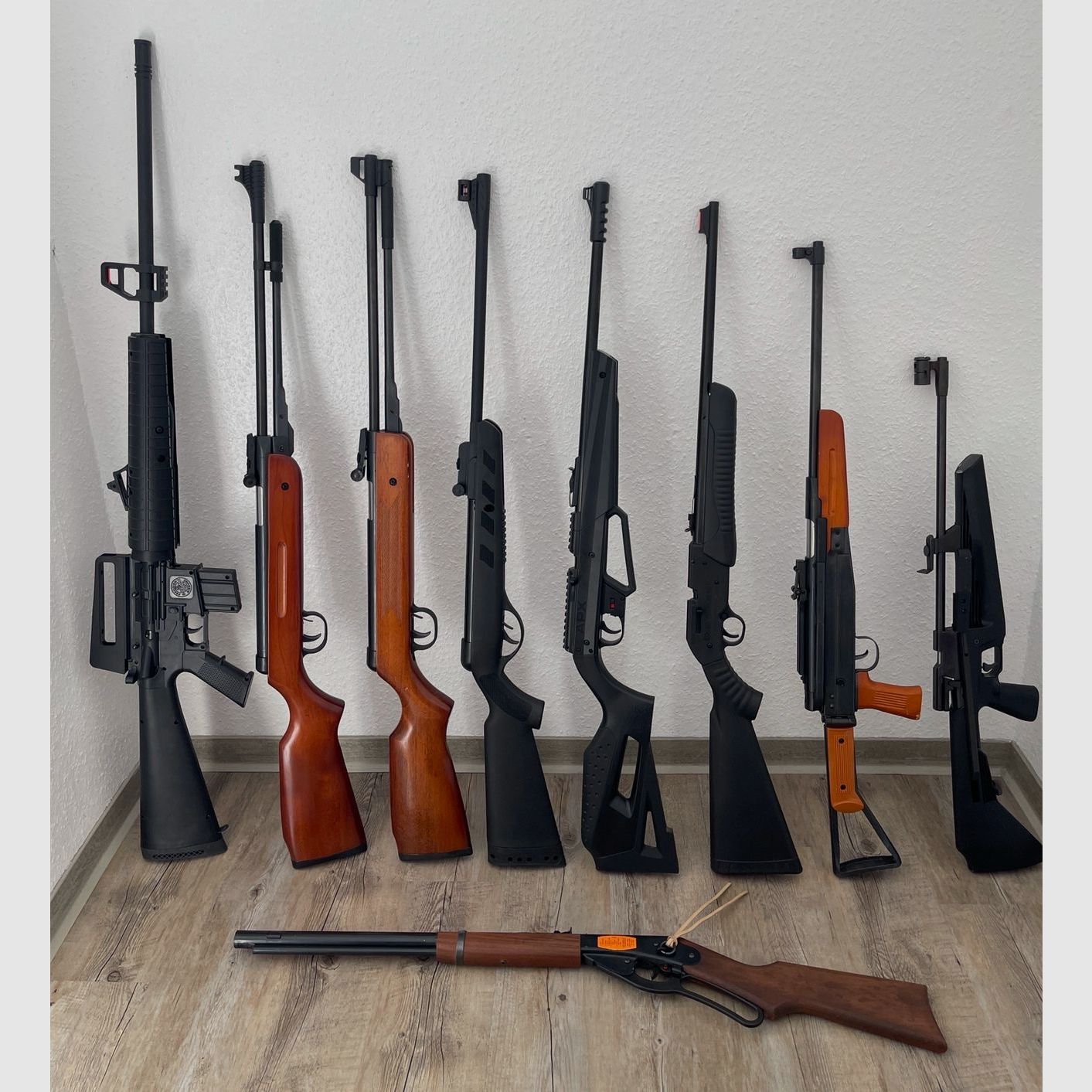 Collection de carabines à air comprimé — canon plié, à levier latéral et à levier inférieur (calibres variés)