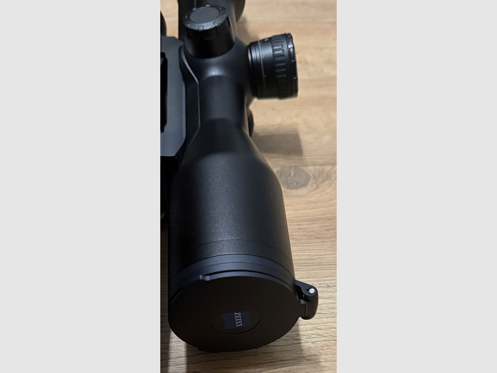 Zielfernrohr Zeiss V8 1,8-14x50 Schiene ASV Flip Cover neuwertig