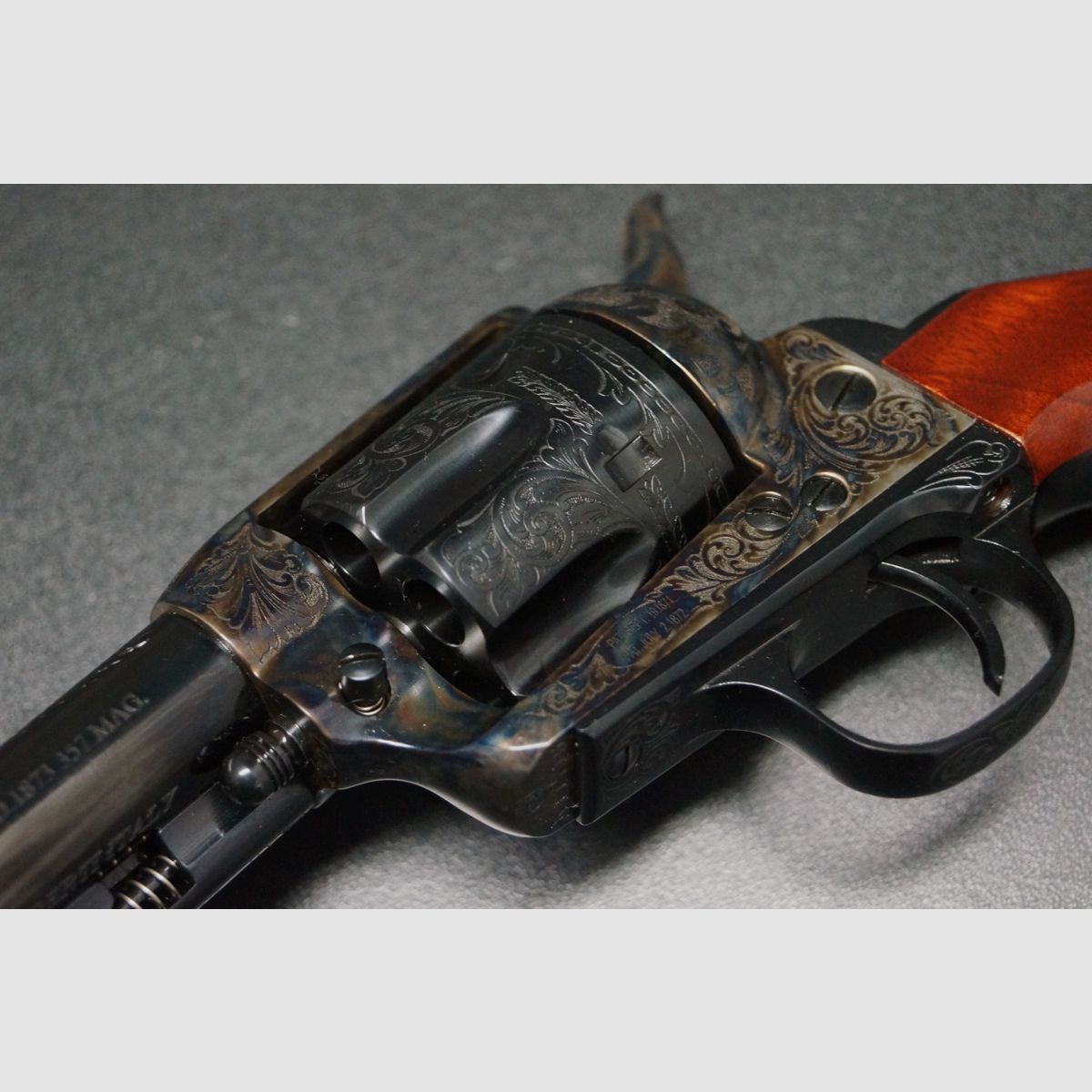 Uberti 1873 Cattleman gravé .357 Mag, image 4 sur 6