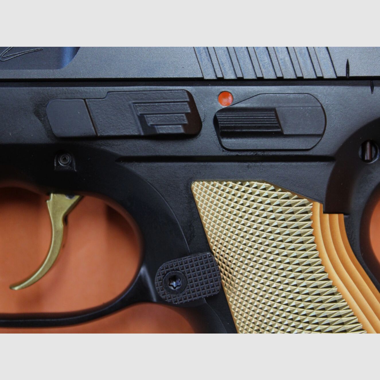 CZUB Ha.Pistolet 9mmLuger CZUB CZ SHADOW2 OR Optics Ready Golddigger 122mm Canon/ pour Red Dot Sight CZ75