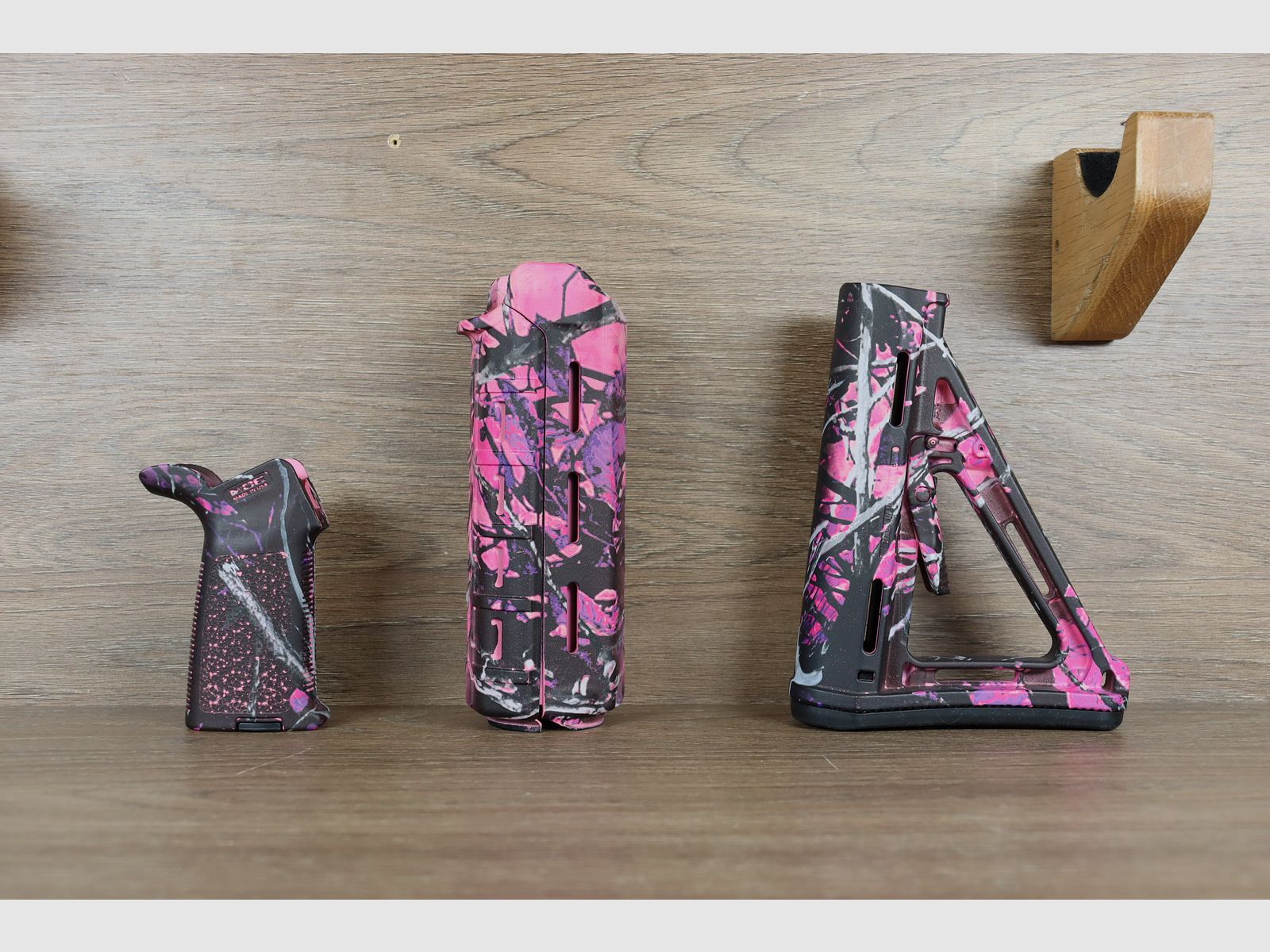 Kite Ar15 pink, image 1 of 2