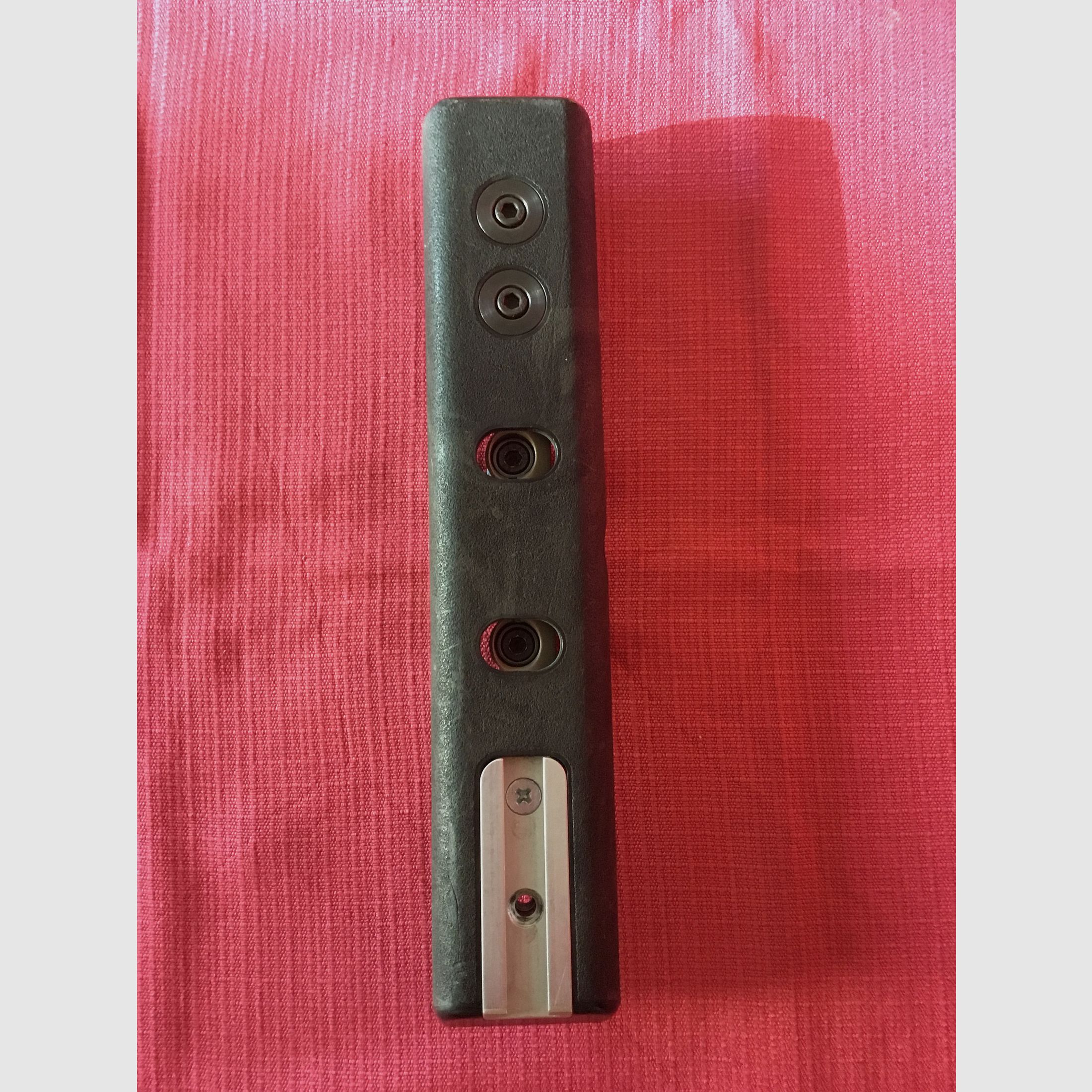 Anschutz 4860 Elevador de Culata Ajustable (H-20mm, L-248mm) Pro-Grip