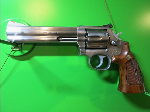 Revolver, SMITH&WESSON, Mod. 686-1 , .357 Magnum, 6" Lauf,  Edelstahl-Version (stainless)    #71-