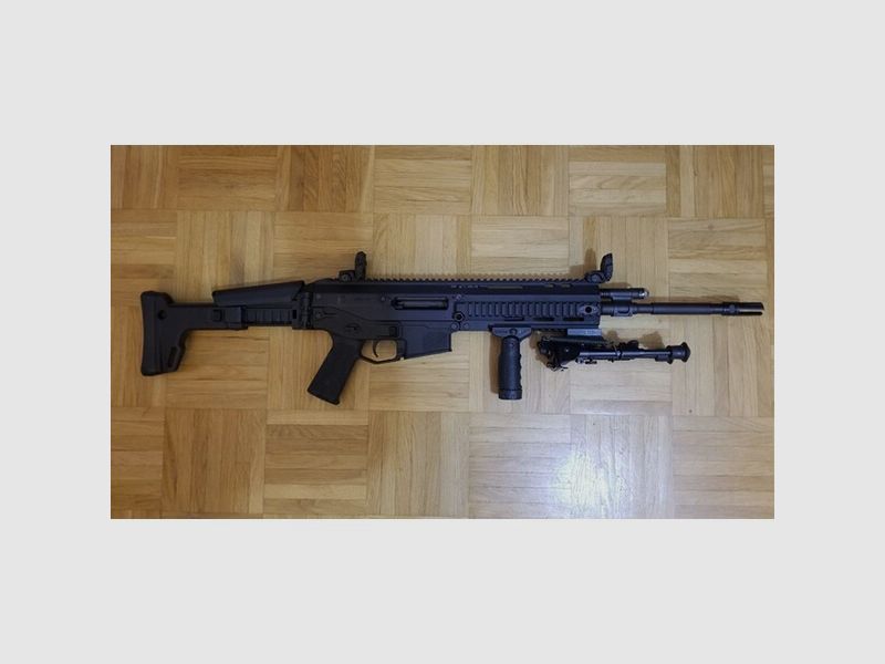 Neuwertige Bushmaster ACR (.223) mit Top Zubehör (ZF, Sport-Abzug optional)
