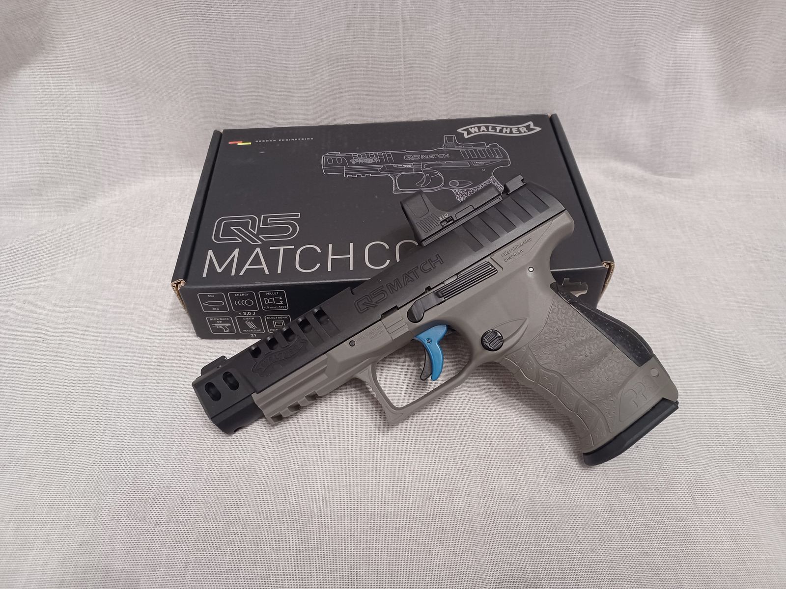 Walther Q5 Match / 4,5 mm Diabolo / BlowBack / CO2 / Pistole / OVP (85)