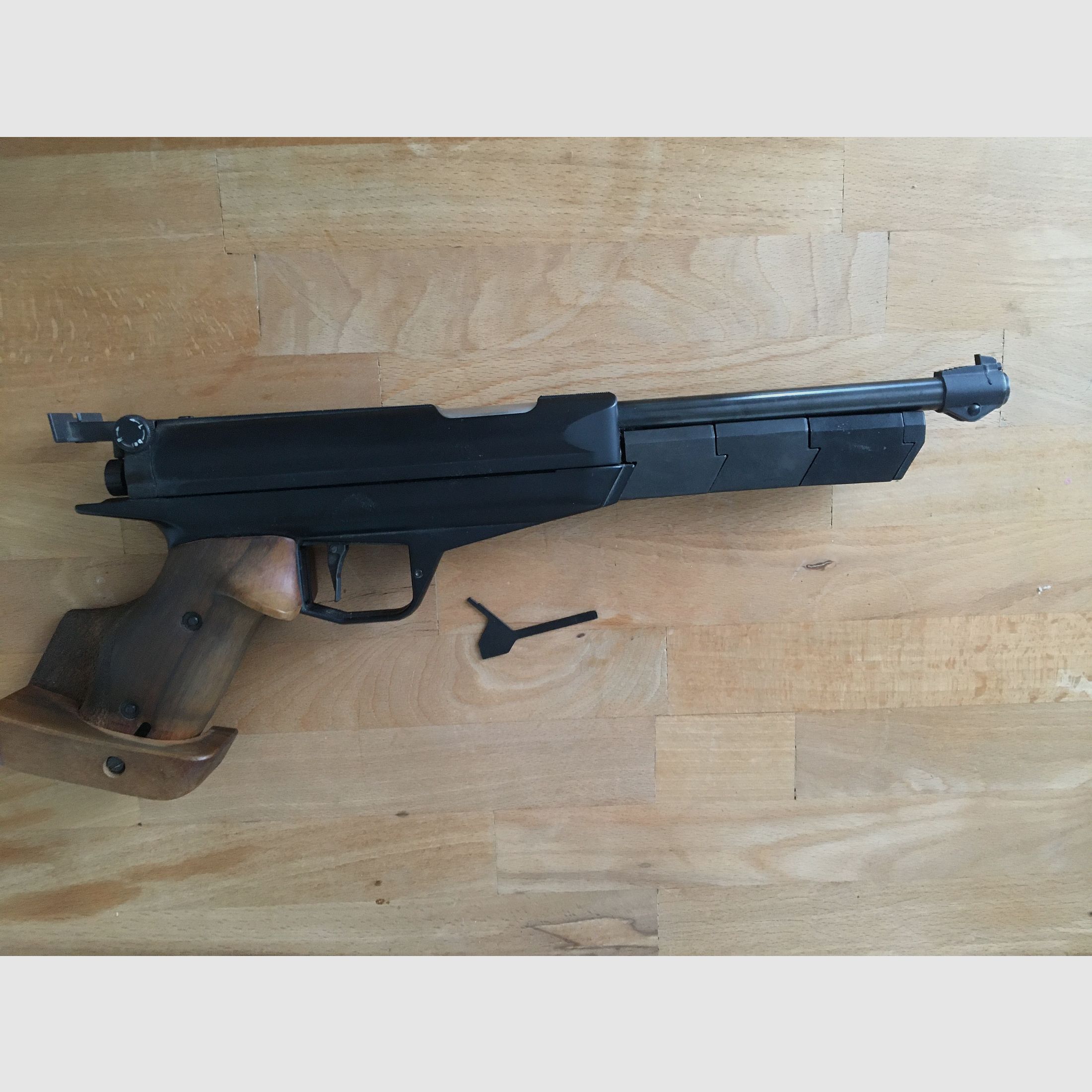 Wettkampf-Luftpistole 4,5mm