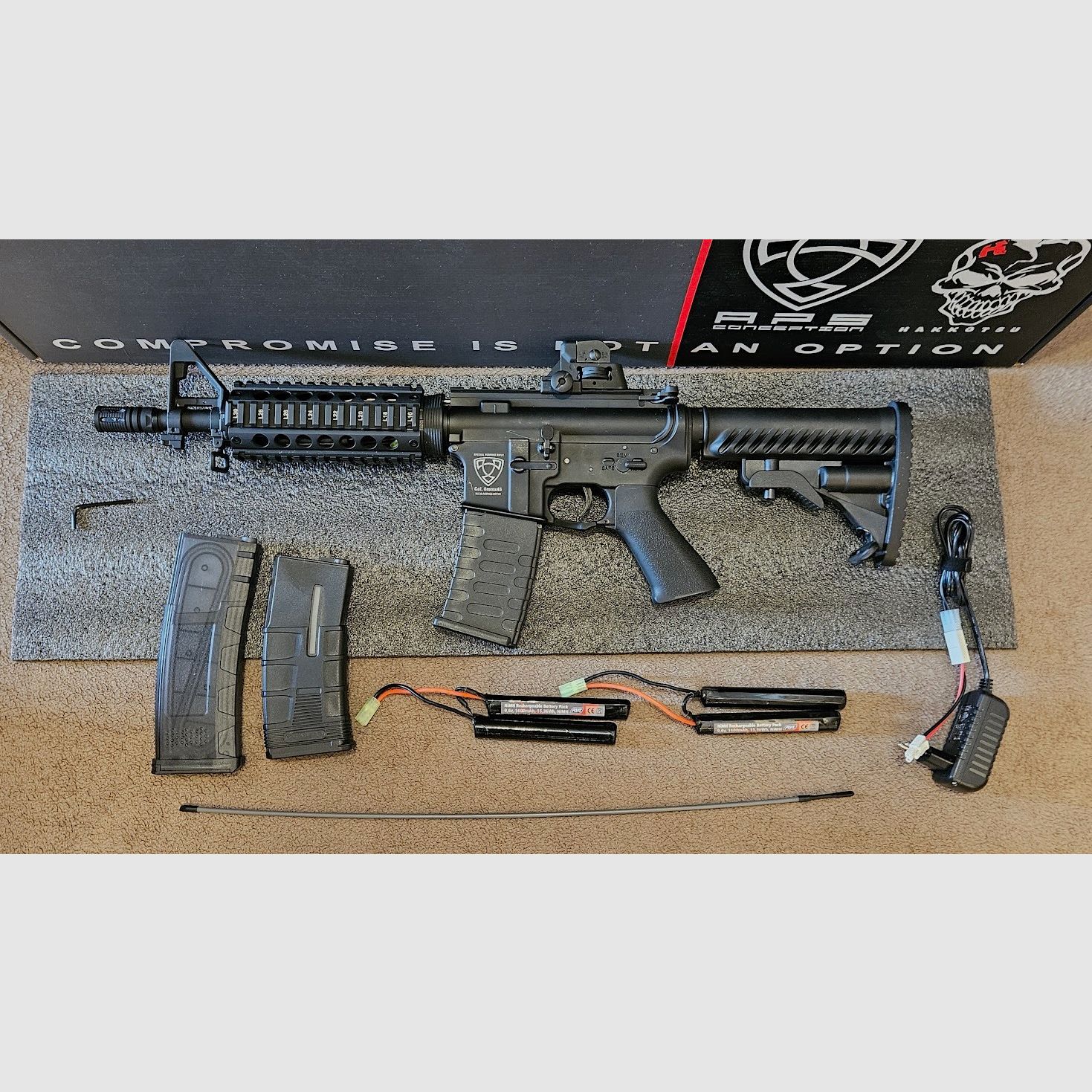 Starter Set Softair S-AEG M4 di APS NUOVO