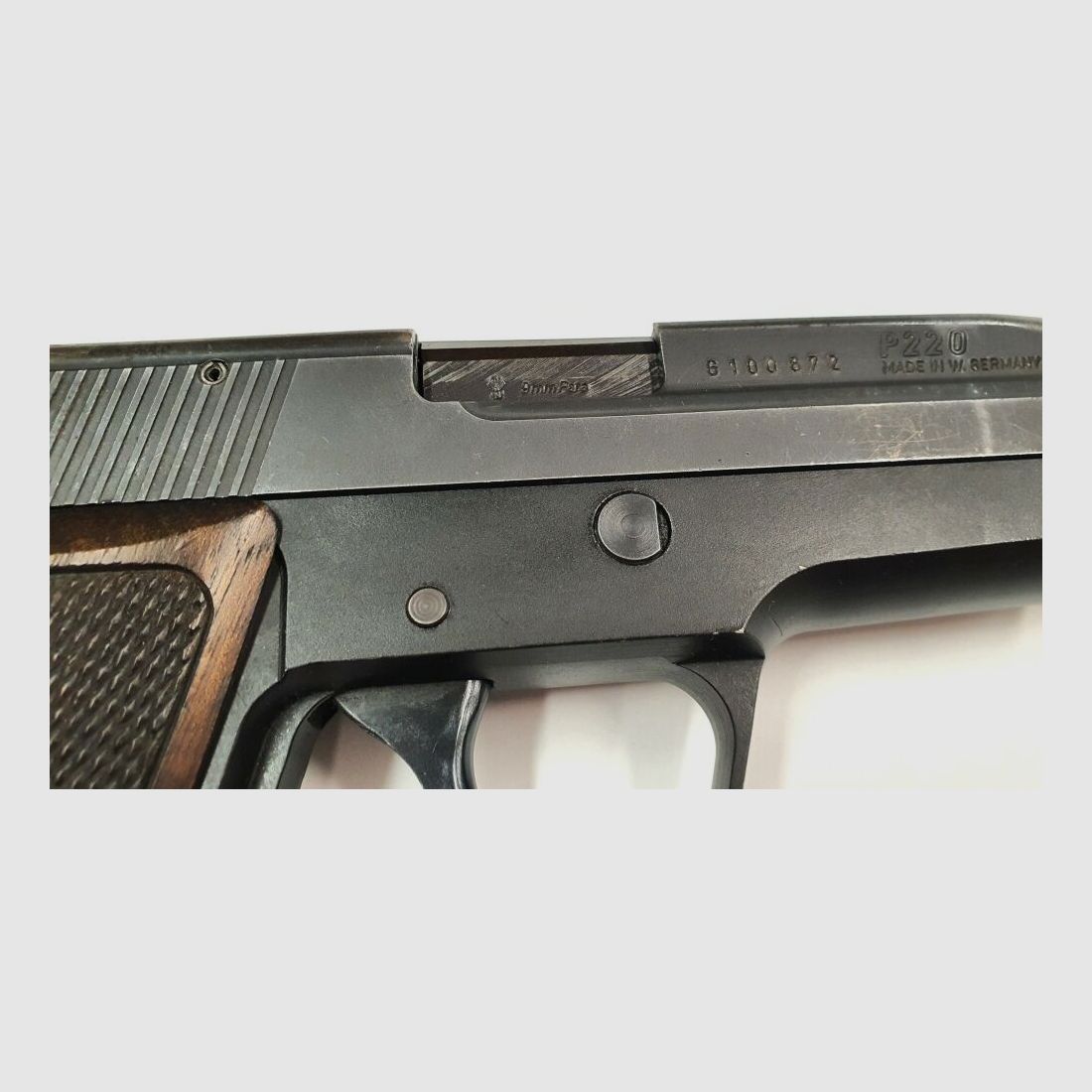 SIG P220 Holzgriffschalen