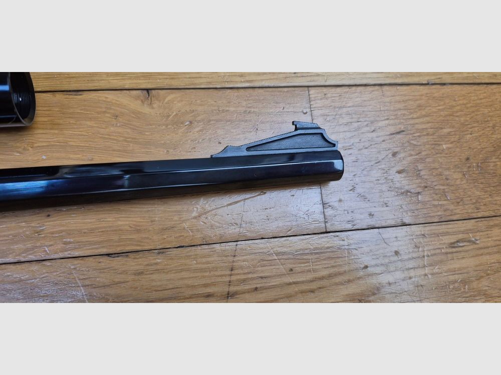 Wunderschöner und seltener Lauf für Thompson Center Pistol – Modell Contender – 10 Zoll Lauf – Seltenes Kal. 222 Rem! – Rochester Waffen – Wunderschöner achteckiger Lauf mit herrlichen Zügen – Hunter Japan Zielfernrohr 2.5 x 20 aus Stahl – 100% Stahlmontage Leupold – Originalvisierung inklusive – 100% Brünierung – Schönes Stück für Training und Präzision! – TBE+++, Bild 8 von 24