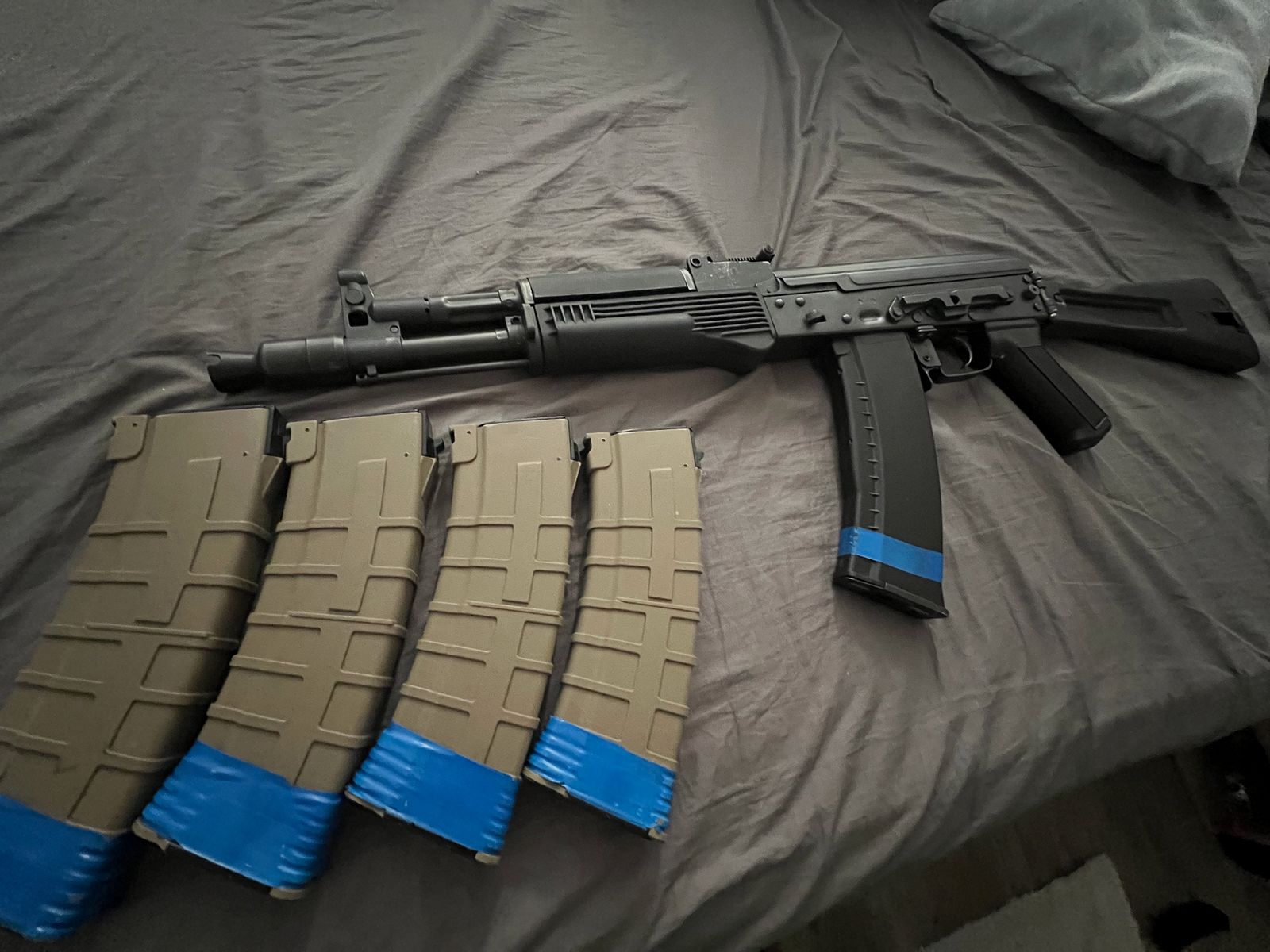 E&L Ak105 mit Magazinen 