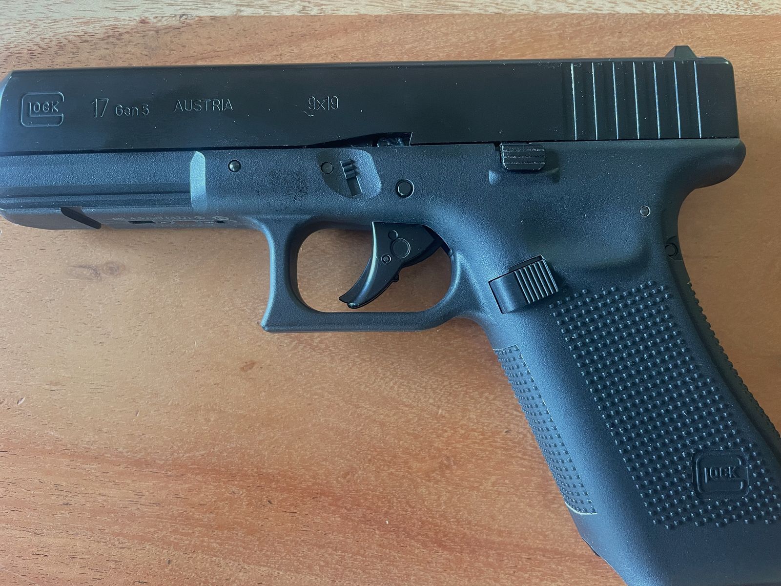 GLOCK 17 Gen5 (4,5 mm (.177) Diabolo)