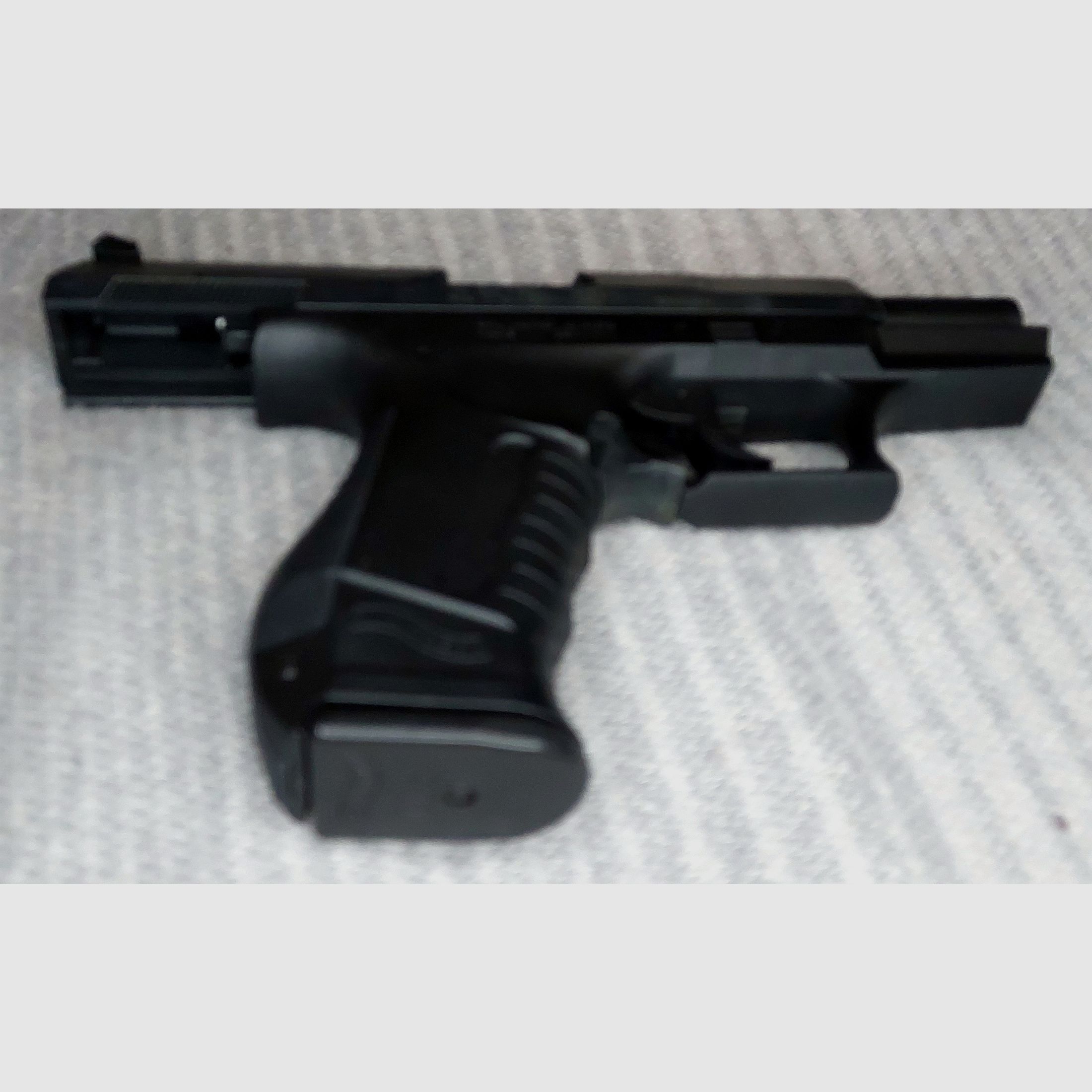 Walther P99 Schreckschuss Pistole 9mm P.A.K. (PTB 762) P 99 mit Foster Lederholster