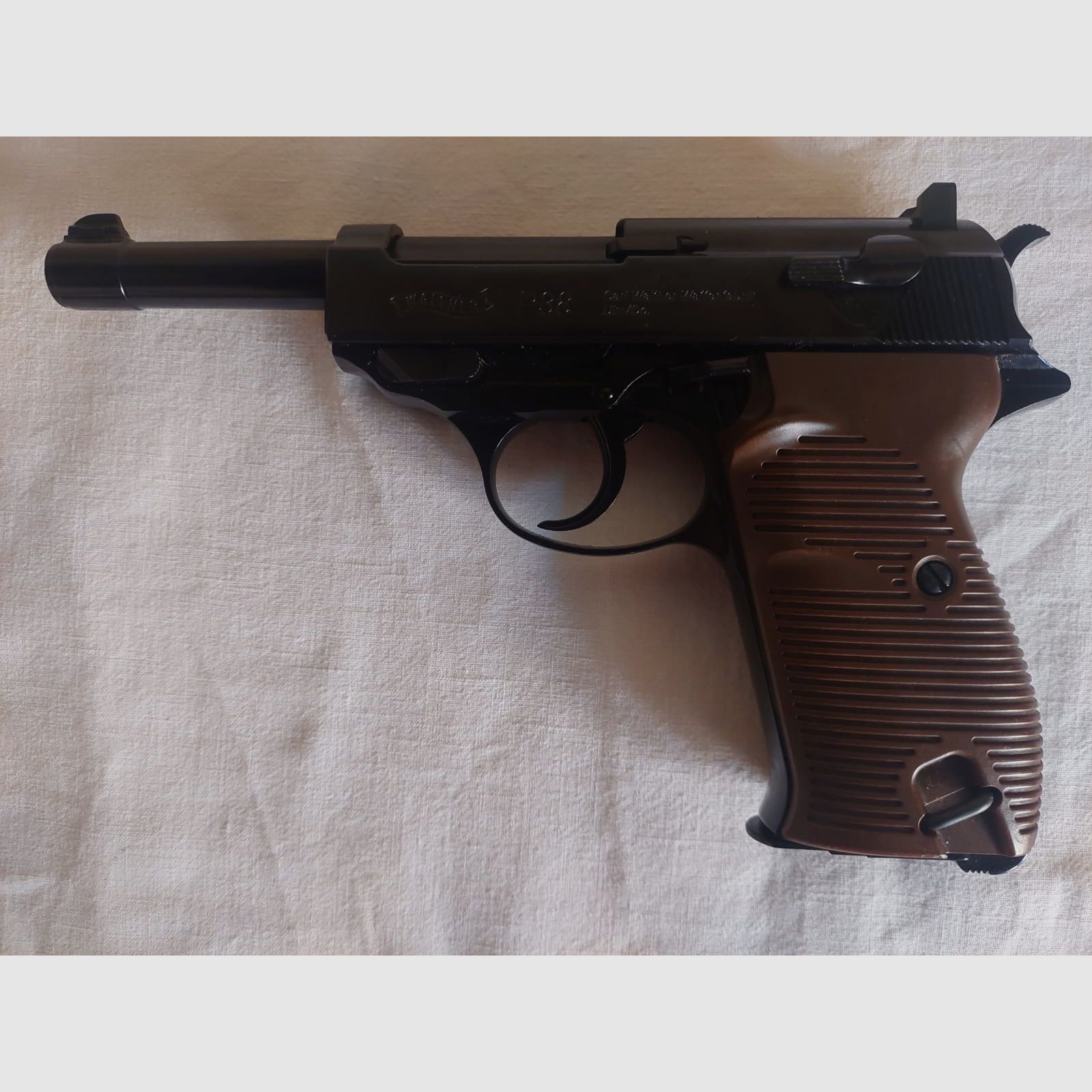 Umarex Legends Walther P38 CO2 BB