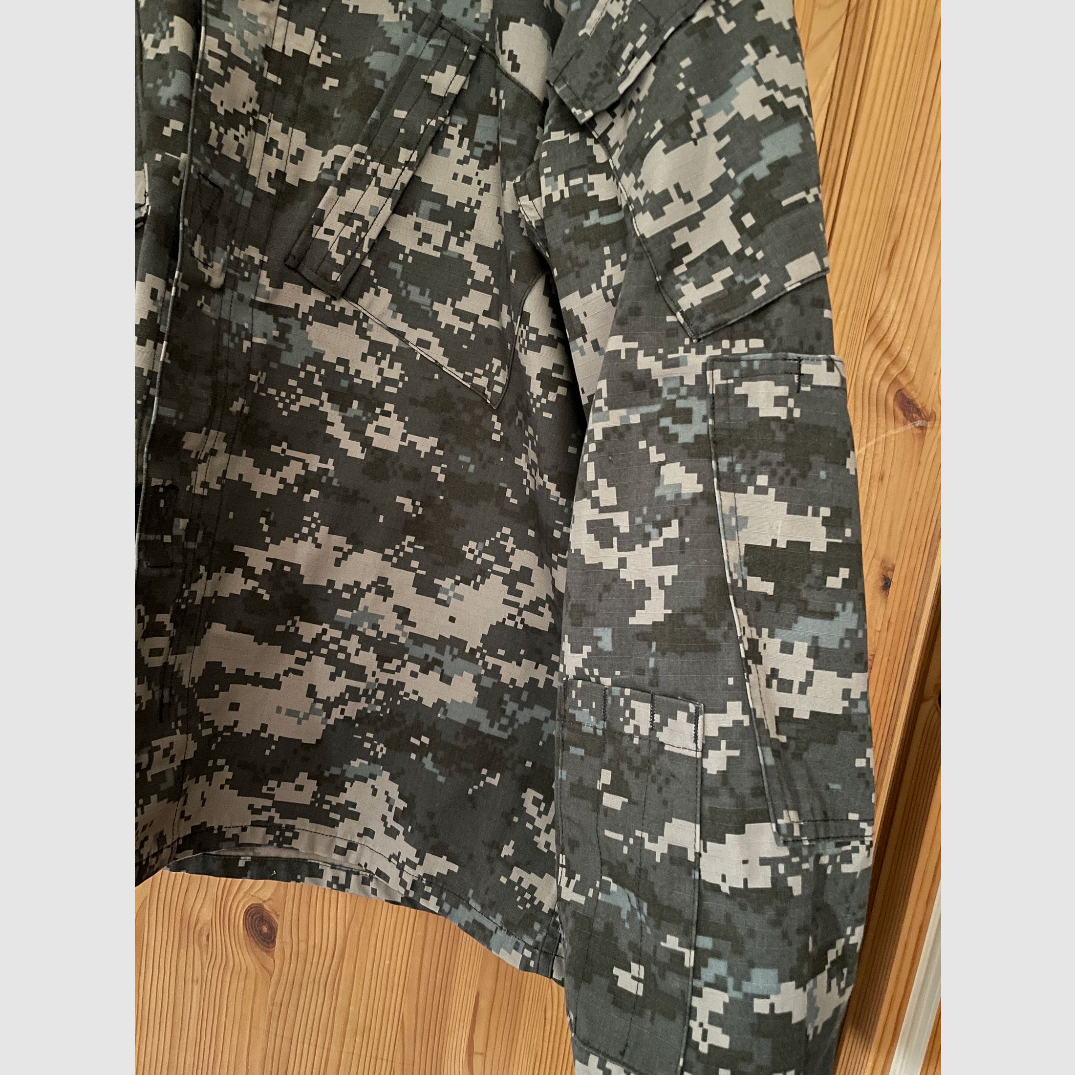 US Army Combat Uniform Jacke Propper digital urban Camo Medium Regular