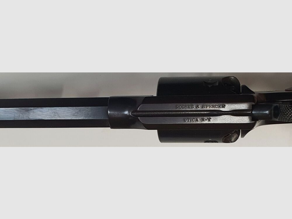 Davide Pedersoli Revolver a Percussione Neumann PEDERSOLI ROGER & SPENCER MATCH in calibro .44 (BlackPowder)