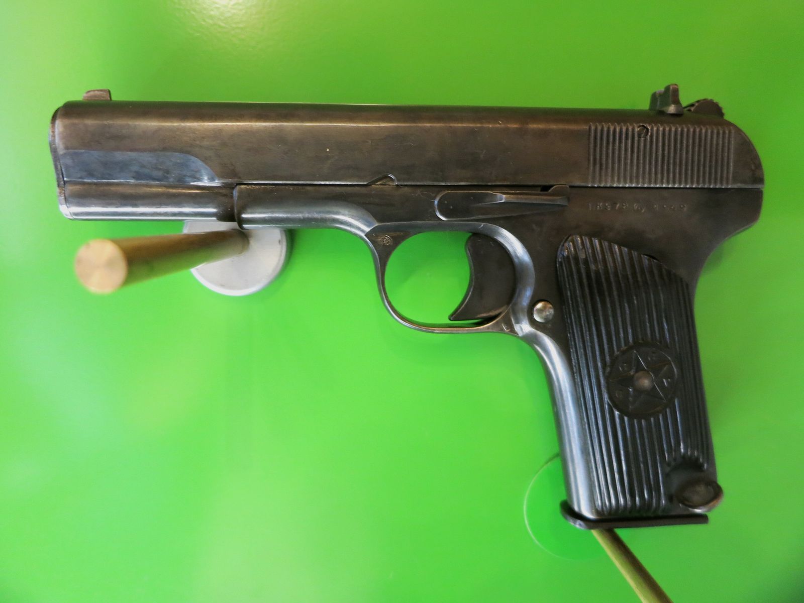 Tokarev TT33 mit Reducta-Lauf Kal. 4 mm M20 zum Übungsschießen     #85-, Bild 1 von 8
