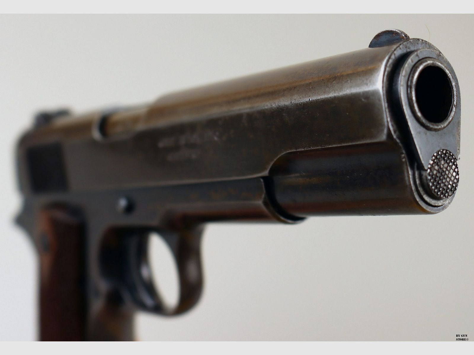 Pistolet Colt mod. 1911 Commercial kal. 45 ACP nr. seryjny C61530, zdjęcie 12 z 18
