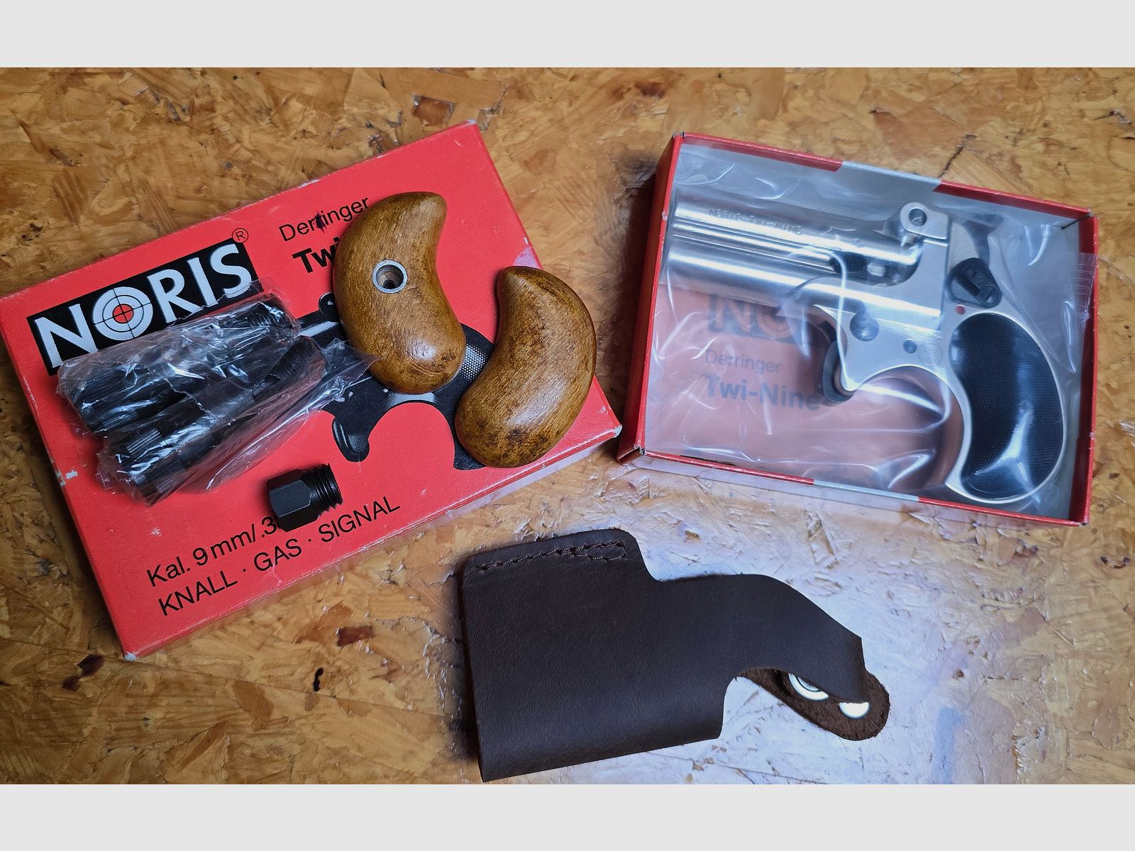 Derringer Noris Twi-Nine, ptb 276, vernickelt, 9mm r. knall
