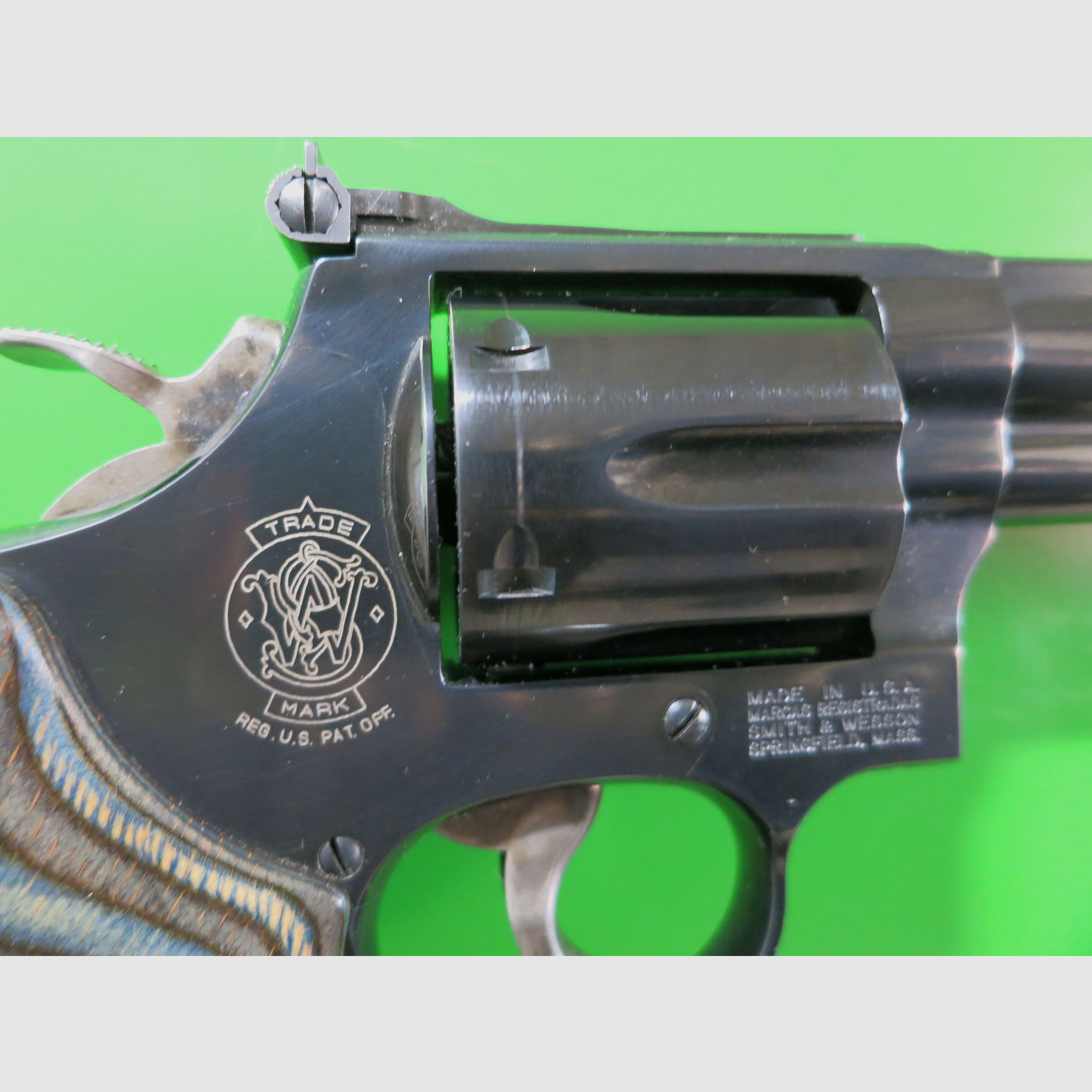 Revolver SMITH & WESSON Modell 586-5, Target Champion 6", Kal. 38/357 Mag, Royal Blue   #33-