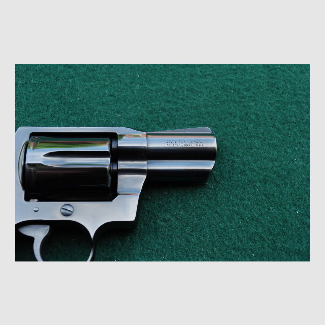 Colt Detective, 2 " Lauflänge, Original Colt Griffschalen