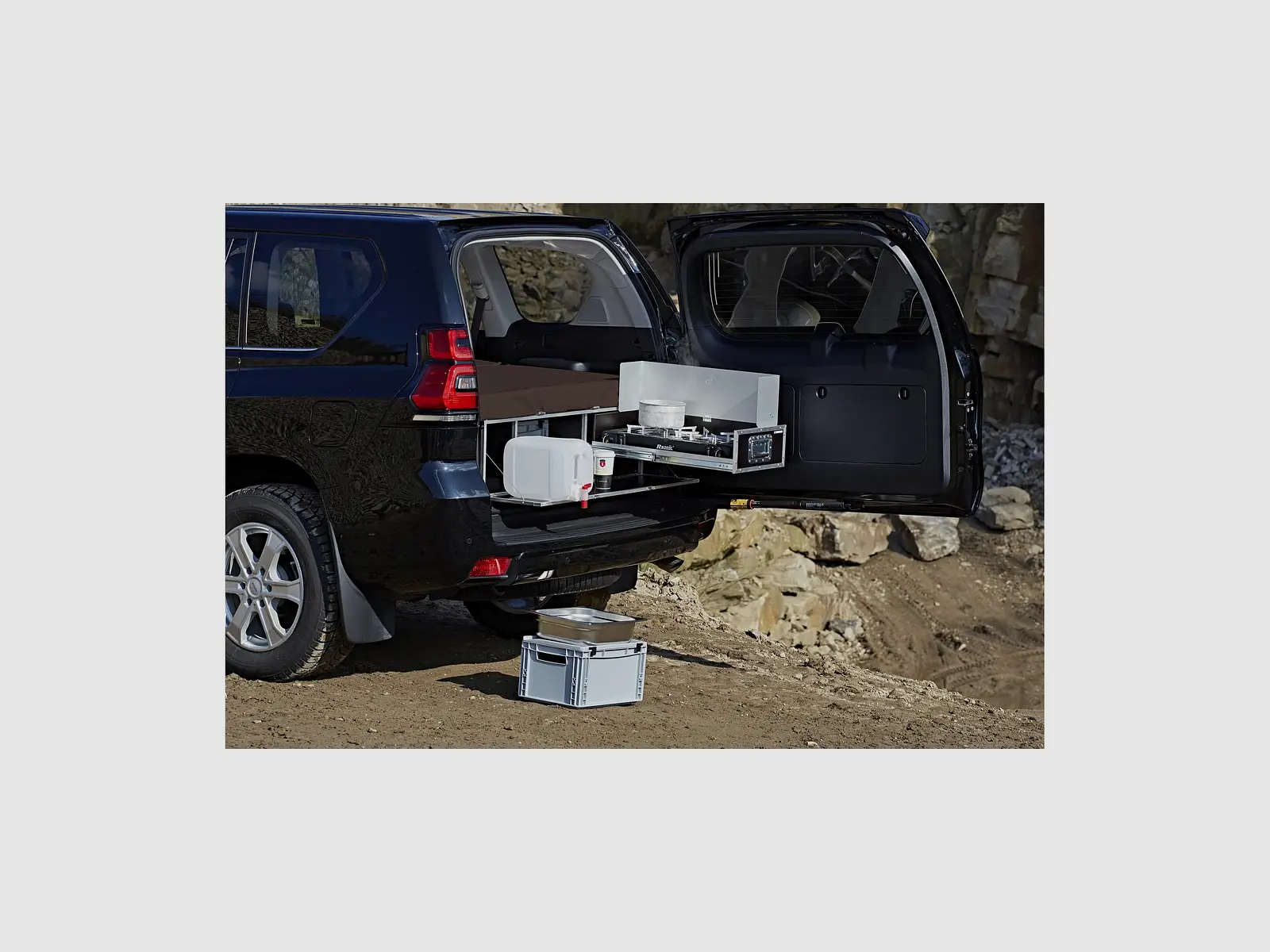 QUQUQ FlatBox Camping Box for Toyota Land Cruiser & Flat Cargo Areas, image 5 of 5