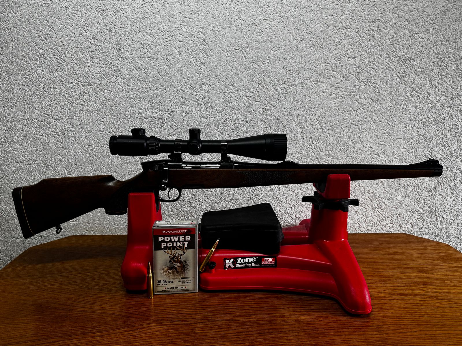 Steyr Mannlicher Stutzen Model M with illuminated reticle scope 4-16x50 AOE