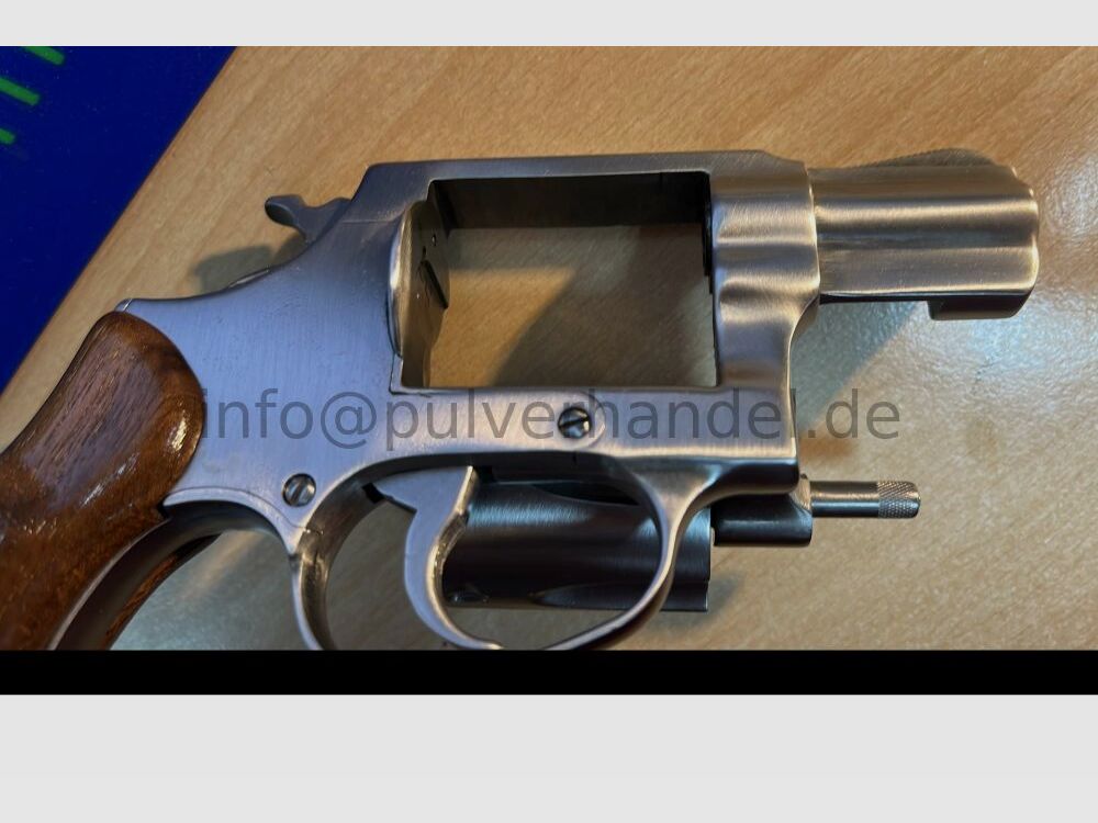 SIA Inc. USA Police Security Special .38Special, Stainless steel. Holzgriffschalen TOP